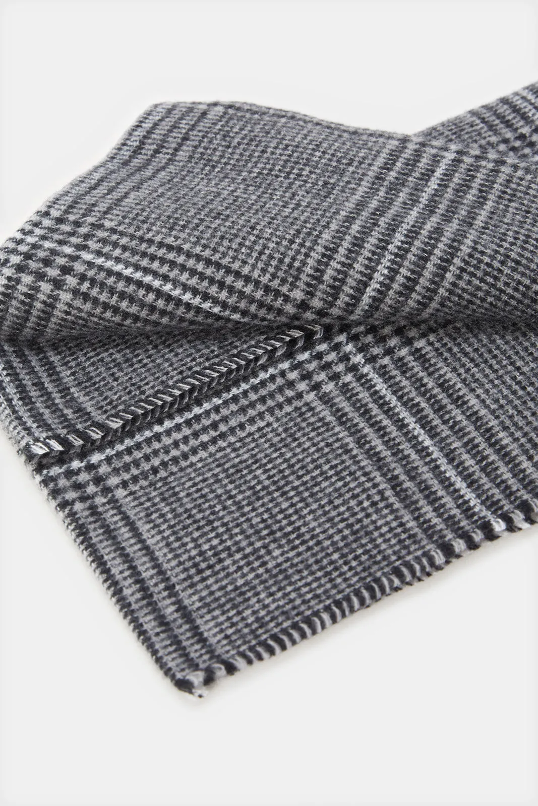 Men Grey Striped Knitted Scarf